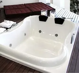 Banheiras de Hidromassagem - Jacobs Banheiras